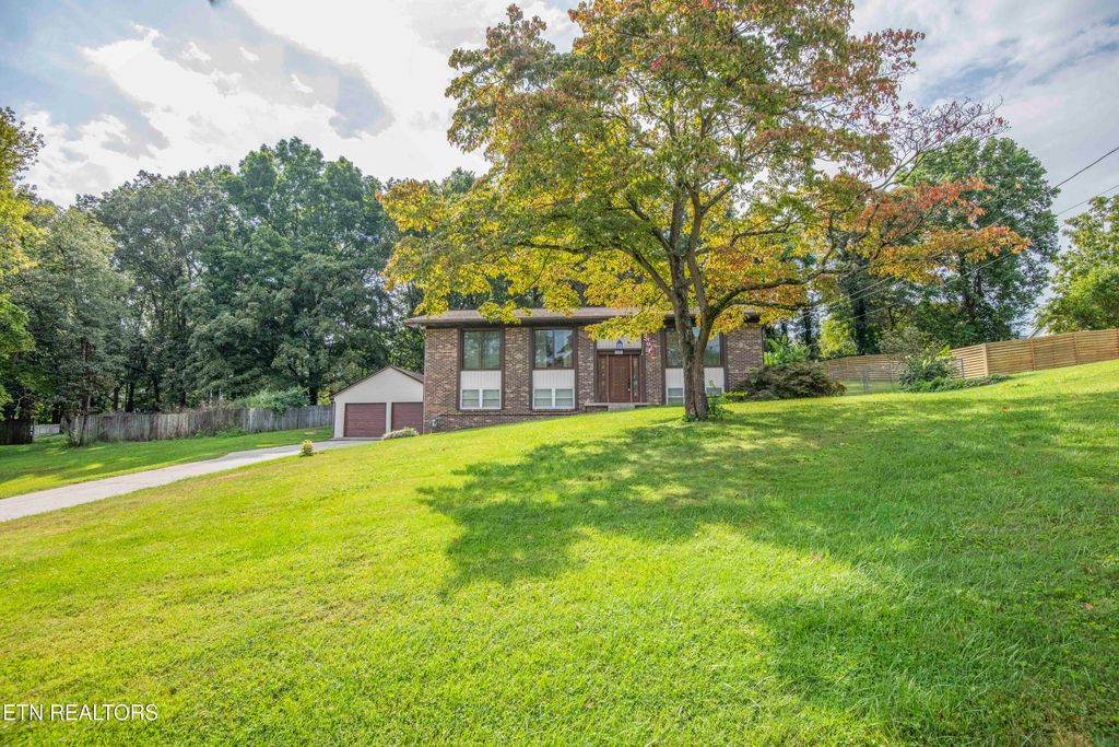 Photo of 1208 Lula Bell Drive, Powell, TN 37849 (MLS # 1314071)