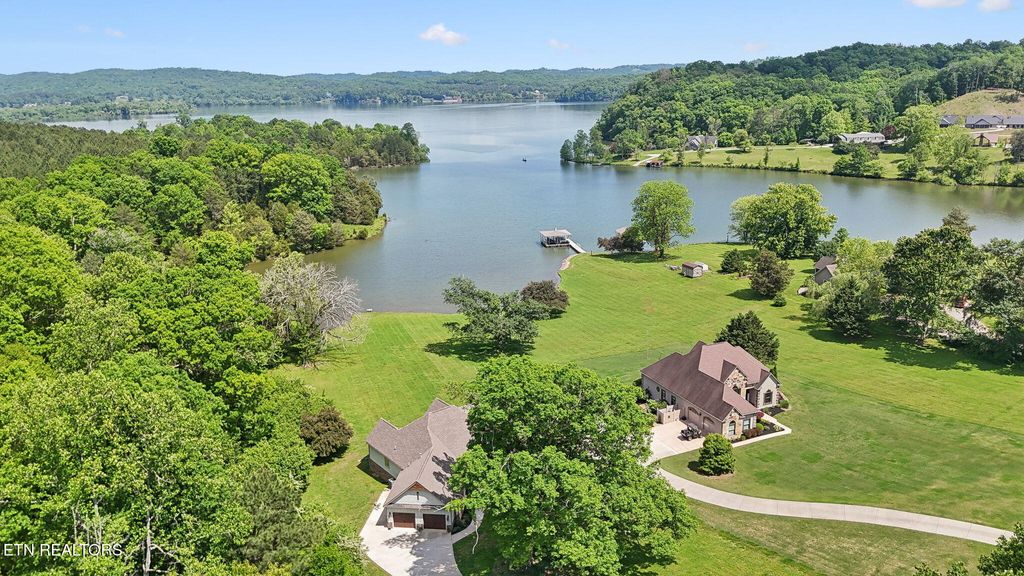 Photo of 650 Enclave Pointe, Kingston, TN 37763 (MLS # 1290698)