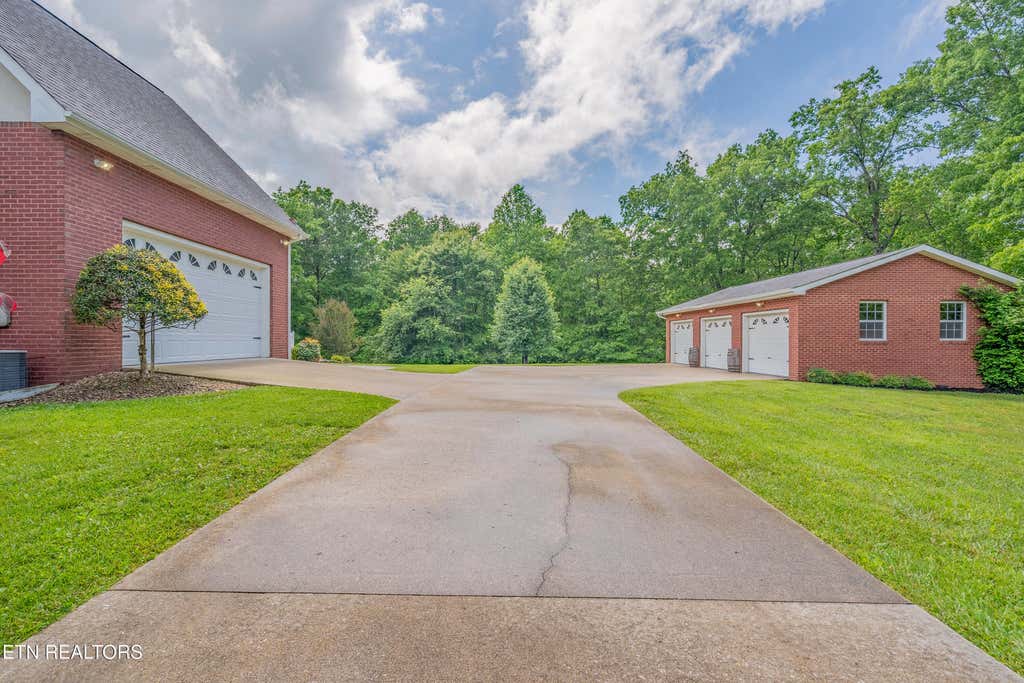 Photo of 255 Cumberland Mtn Drive, Sunbright, TN 37872 (MLS # 1302759)