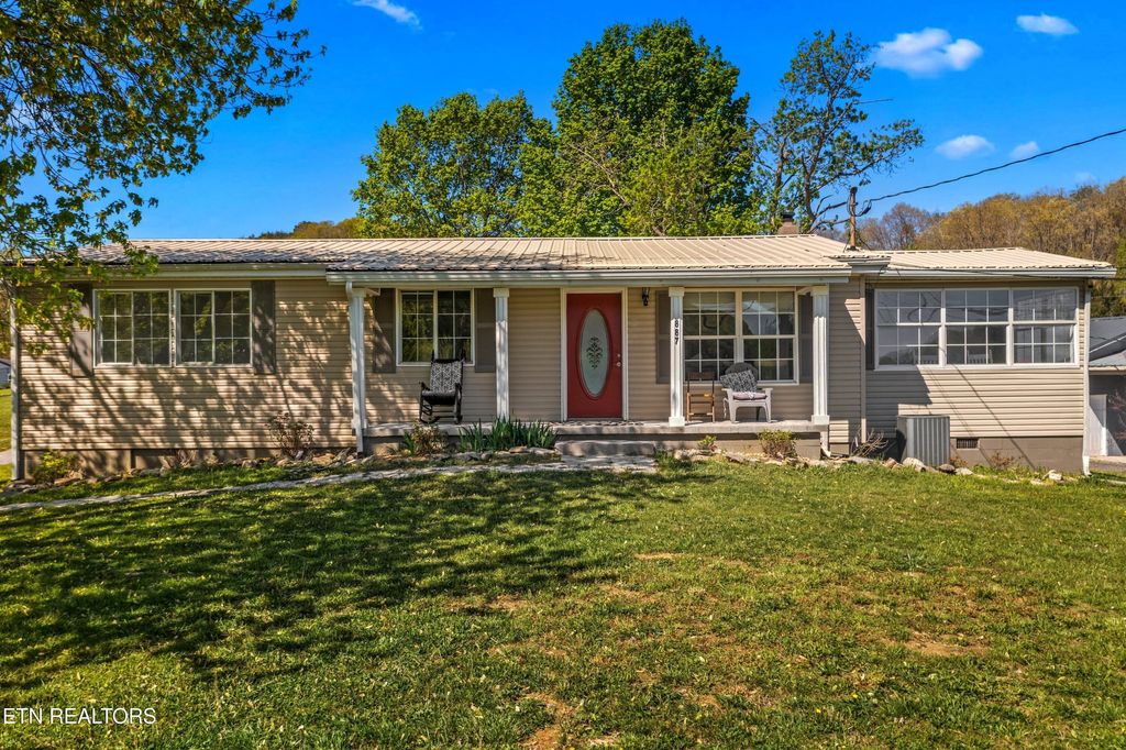 Photo of 887 Rocky Summit Rd, Bean Station, TN 37708 (MLS # 1298069)