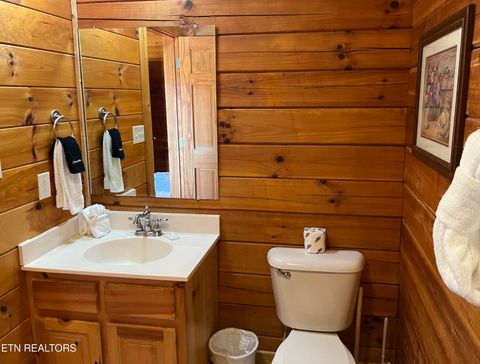 Tiny photo for 1653 Little Cabin Loop, Sevierville, TN 37862 (MLS # 1322996)