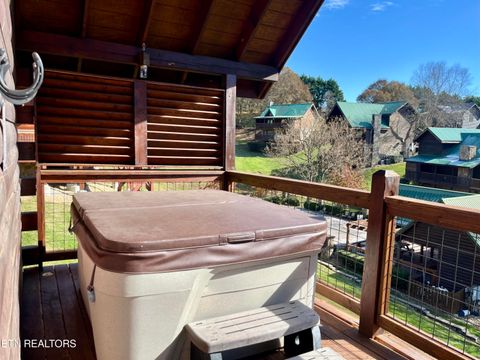 Tiny photo for 1653 Little Cabin Loop, Sevierville, TN 37862 (MLS # 1322996)