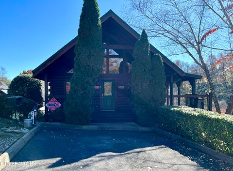 Tiny photo for 1653 Little Cabin Loop, Sevierville, TN 37862 (MLS # 1322996)