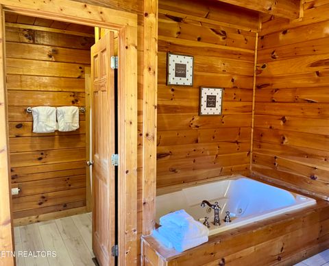 Tiny photo for 1653 Little Cabin Loop, Sevierville, TN 37862 (MLS # 1322996)