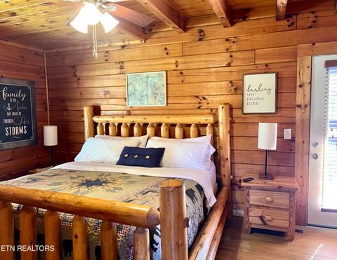 Tiny photo for 1653 Little Cabin Loop, Sevierville, TN 37862 (MLS # 1322996)