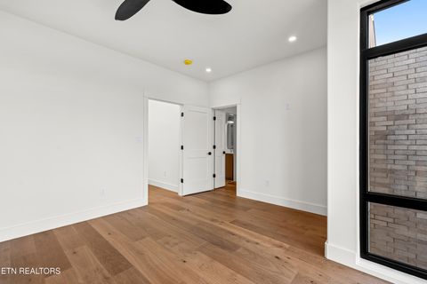 Tiny photo for 3978 Midland Ave, Knoxville, TN 37919 (MLS # 1334991)