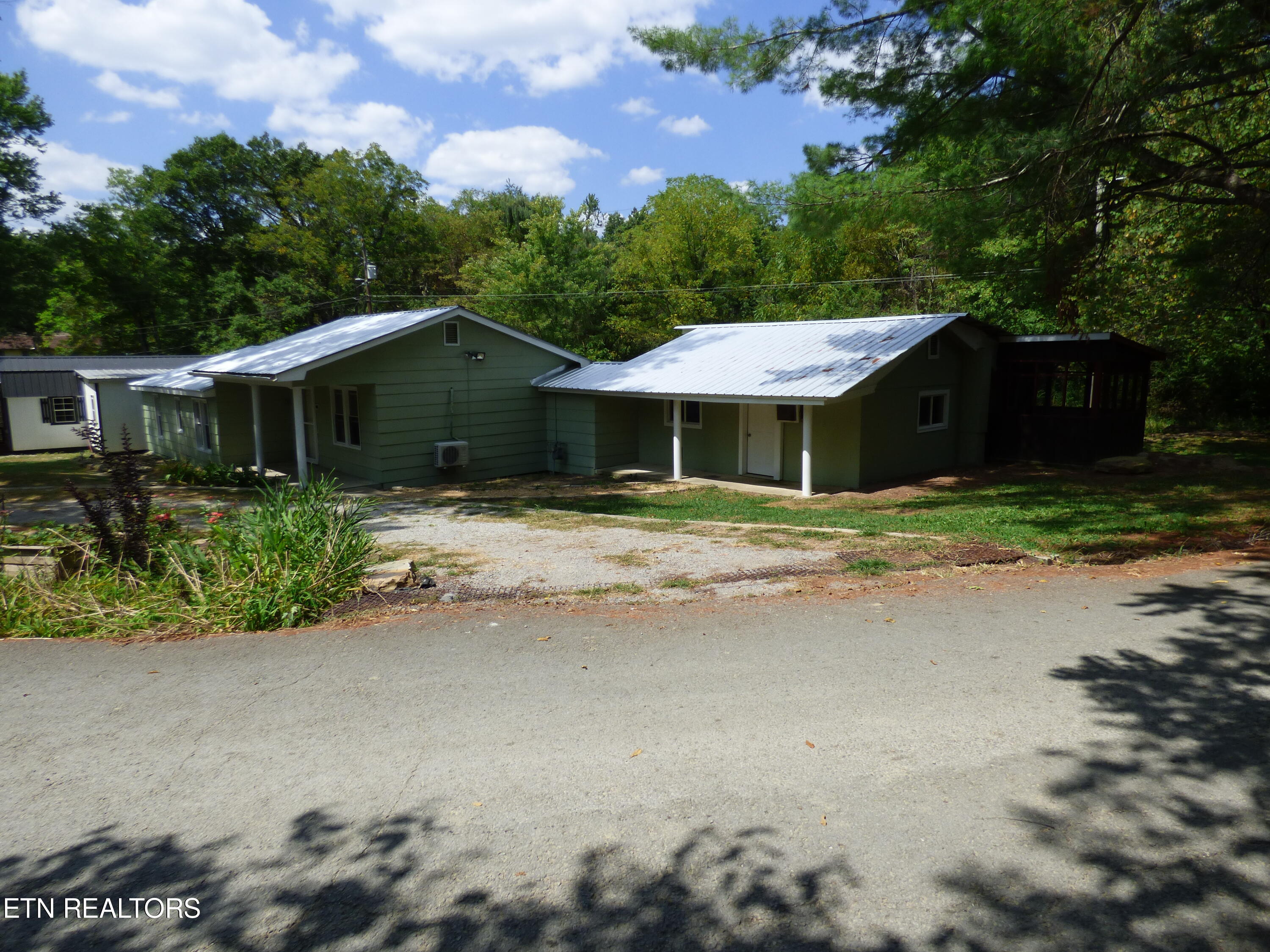 Photo 50 of 55 of 98 Tennessee Stone Rd house