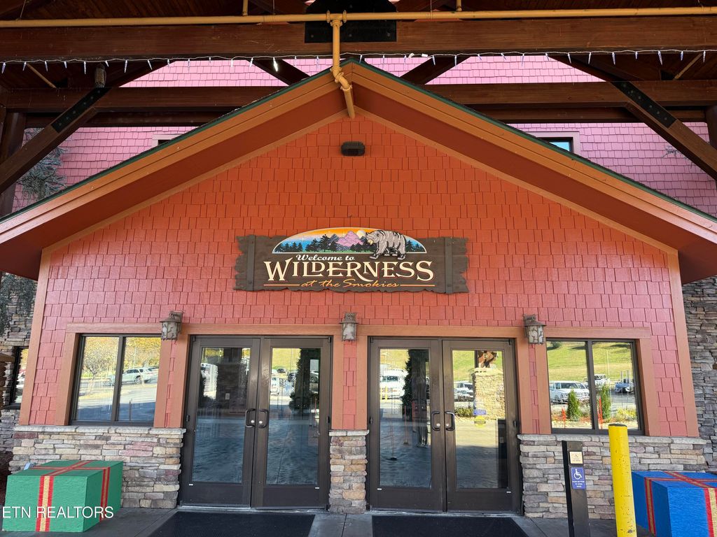 Photo of 1424 Old Knoxville 13067/ 13079 Hwy, Sevierville, TN 37876 (MLS # 1324075)