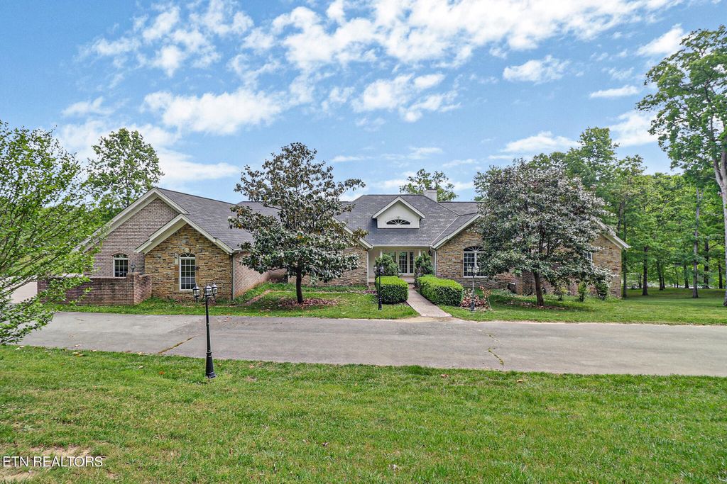 Photo of 310 Old Stagecoach Place, Crossville, TN 38571 (MLS # 1340796)