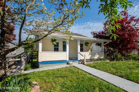 Tiny photo for 1915 McCroskey Ave, Knoxville, TN 37917 (MLS # 1338063)