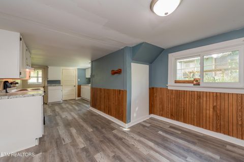 Tiny photo for 1915 McCroskey Ave, Knoxville, TN 37917 (MLS # 1338063)