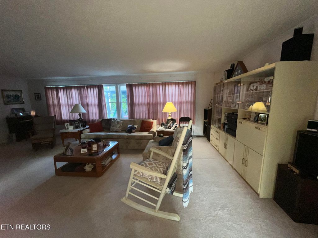 Photo of 246 Harding Rd, Harriman, TN 37748 (MLS # 1309019)