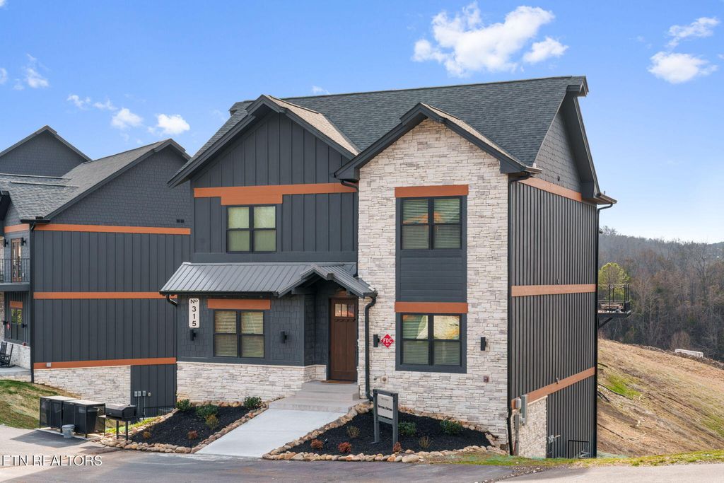 Photo of 315 Rambling Creek Way Way #Lot 122, Sevierville, TN 37862 (MLS # 1329364)