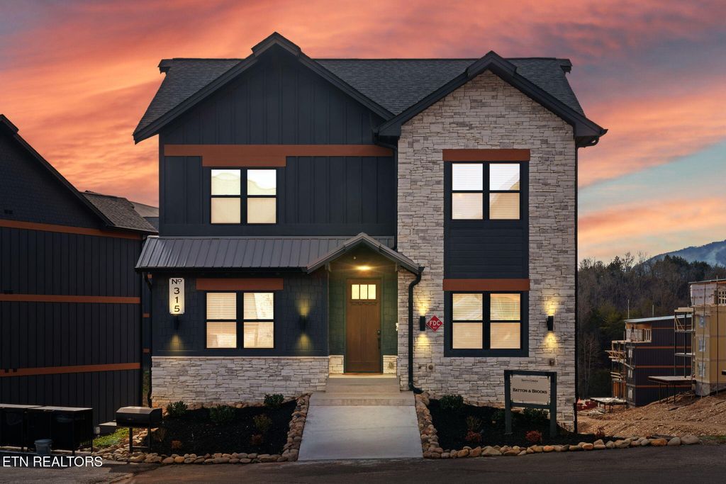 Photo of 315 Rambling Creek Way Way #Lot 122, Sevierville, TN 37862 (MLS # 1329364)