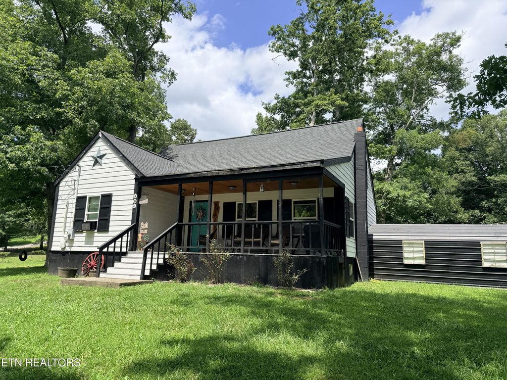 Photo of 586 Rugby Hwy, Robbins, TN 37852 (MLS # 1349231)