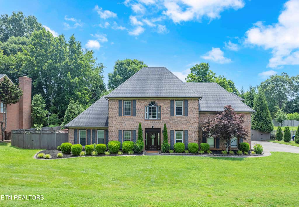 Photo of 10706 Eagle Glen Drive, Knoxville, TN 37922 (MLS # 1342836)