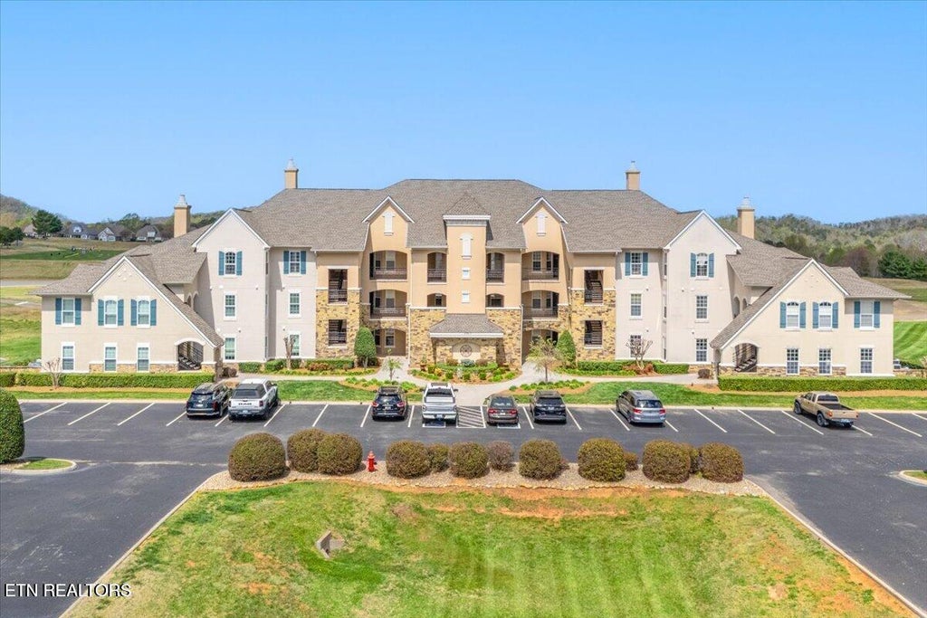 Photo of 535 Rarity Bay Pkwy #201, Vonore, TN 37885 (MLS # 1354116)