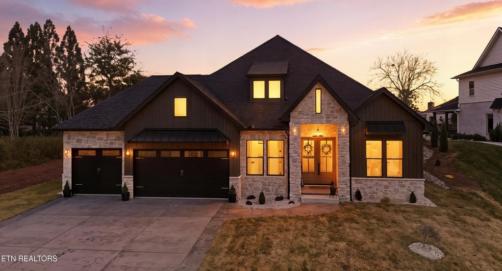 Photo of 120 Chuniloti Way, Loudon, TN 37774 (MLS # 1321133)