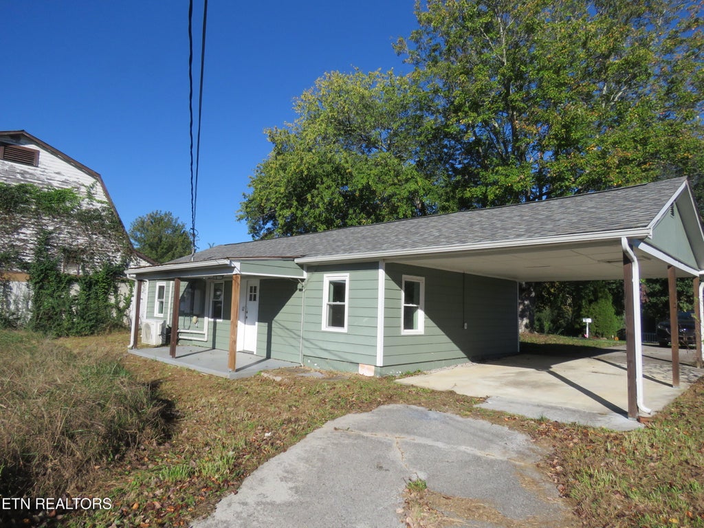 Photo of 131 Johnny Baird Lane, Jacksboro, TN 37757 (MLS # 1359321)