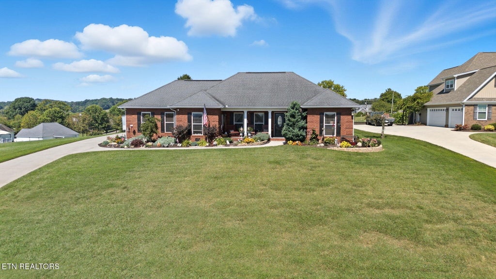 Photo of 4249 Oak Trace Drive, Morristown, TN 37813 (MLS # 1315482)