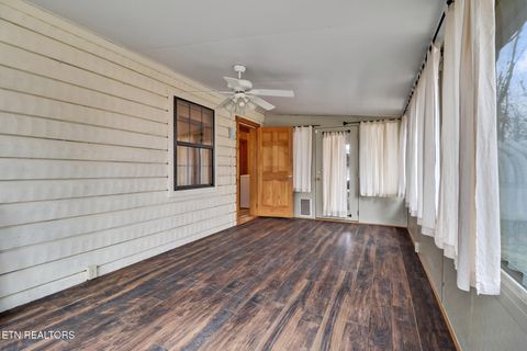 Tiny photo for 573 Mockingbird Drive, Crossville, TN 38555 (MLS # 1325547)