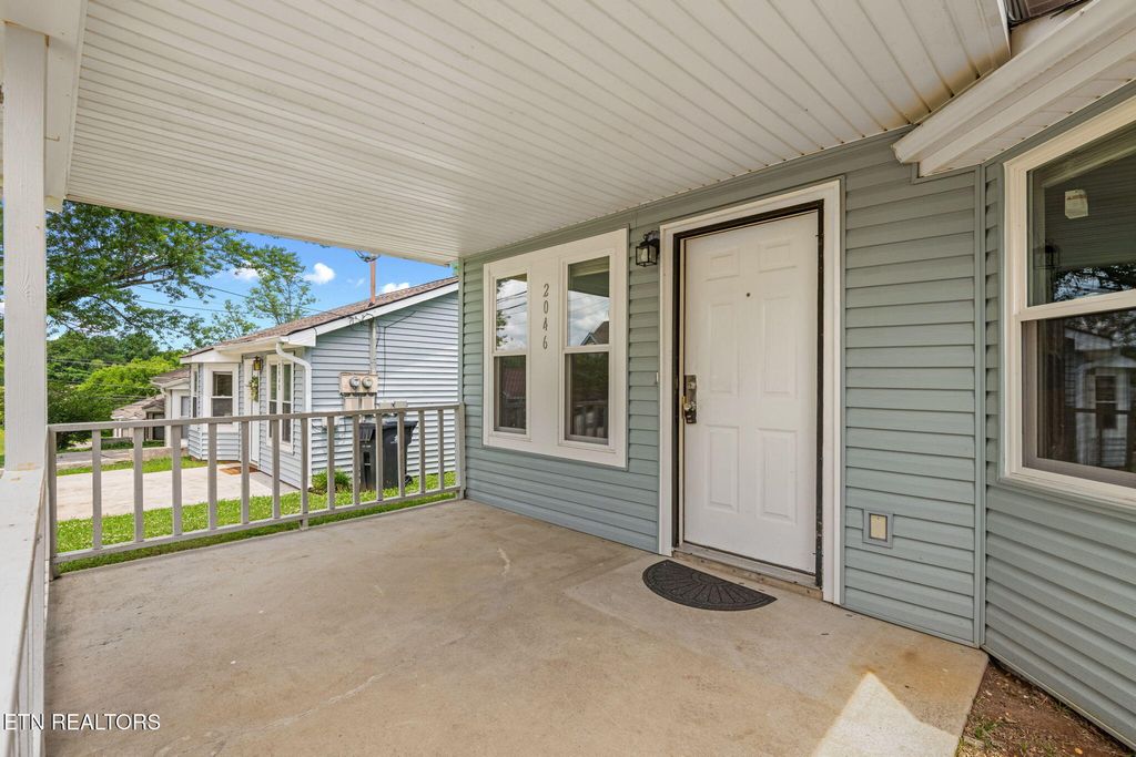 Photo of 2046 Countryhill Lane, Knoxville, TN 37923 (MLS # 1343050)