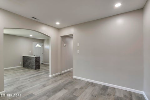 Tiny photo for 107 Bermuda Rd, Oak Ridge, TN 37830 (MLS # 1351218)