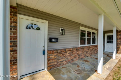 Tiny photo for 107 Bermuda Rd, Oak Ridge, TN 37830 (MLS # 1351218)