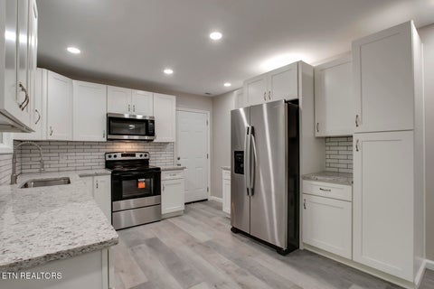 Tiny photo for 107 Bermuda Rd, Oak Ridge, TN 37830 (MLS # 1351218)