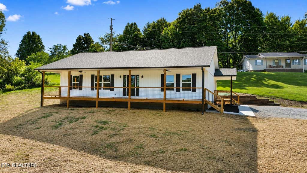 Photo of 125 Canada Drive, Oneida, TN 37841 (MLS # 1350312)