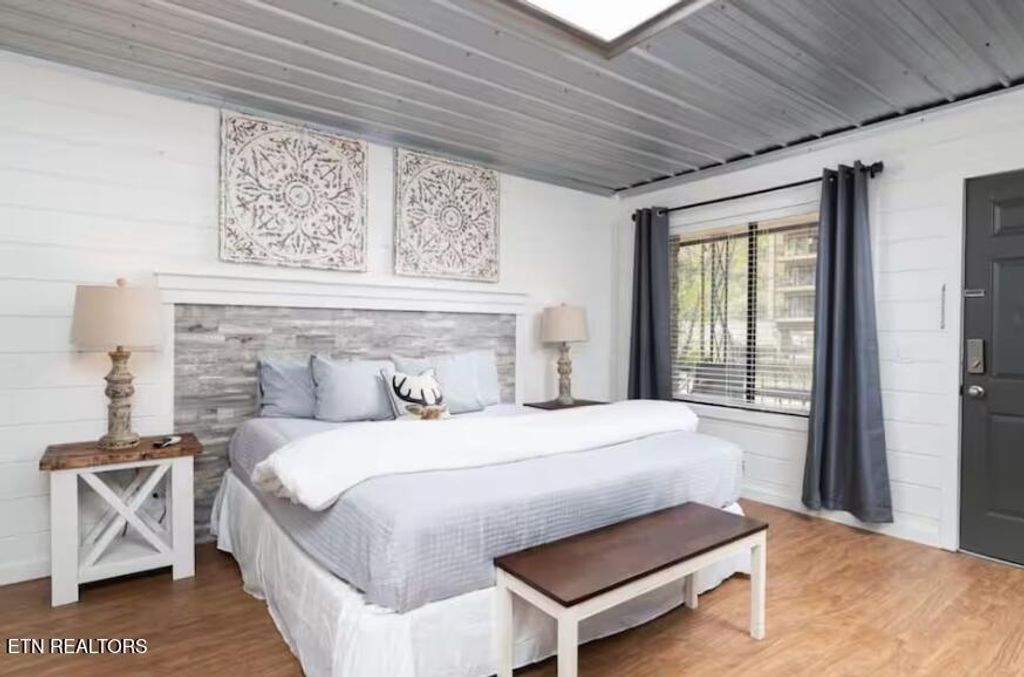 Photo of 124 Roaring Fork Rd, Gatlinburg, TN 37738 (MLS # 1335553)