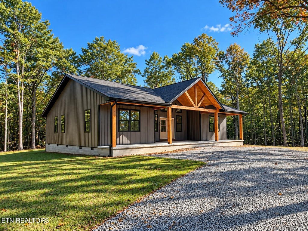 Photo of 535 Rusty Spur Rd, Jamestown, TN 38556 (MLS # 1358771)