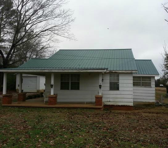 Photo 1 of 3 — 117 E John Hale Drive, Benton, TN 37307