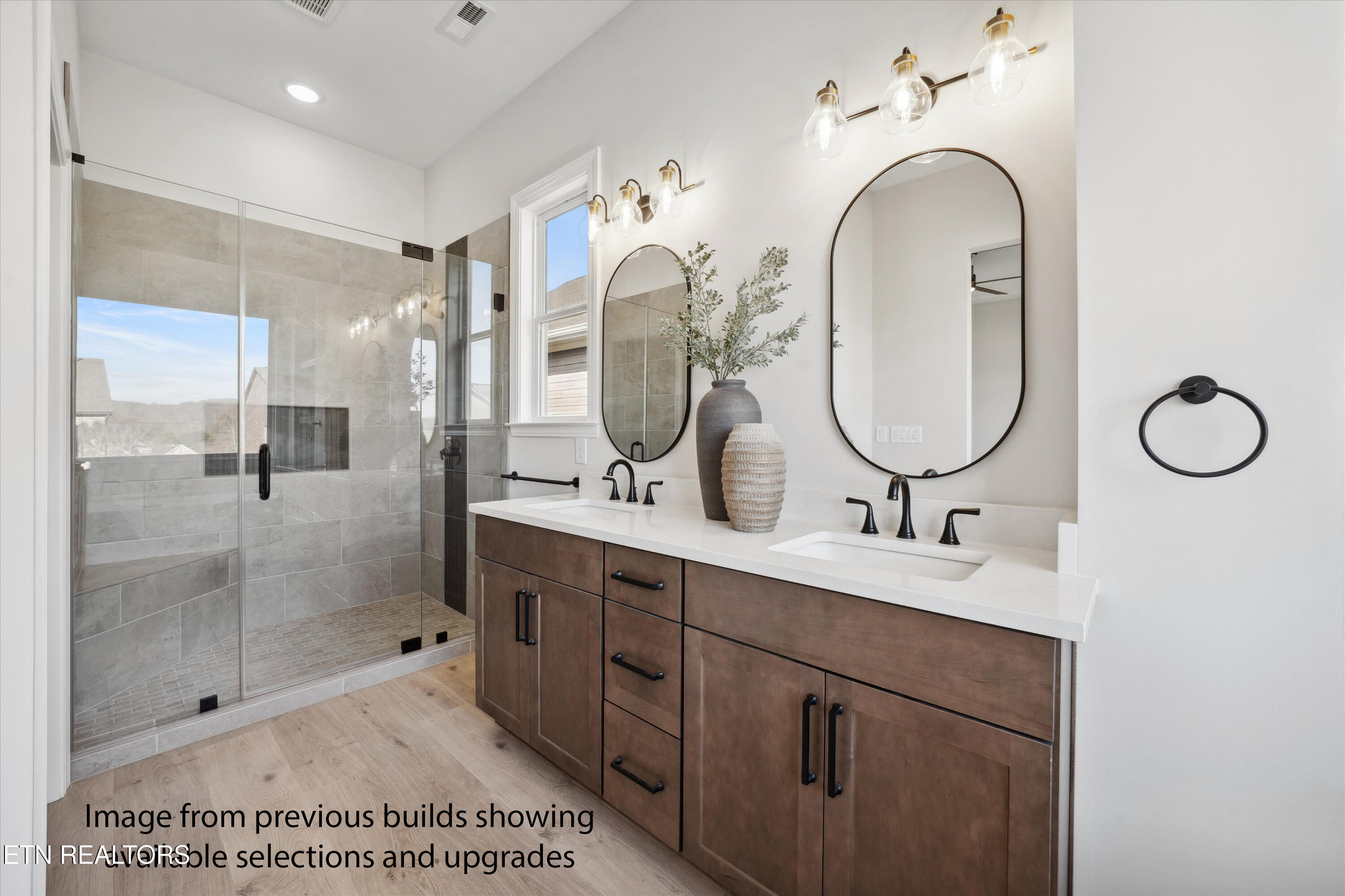 131 E Westcott Overlook
