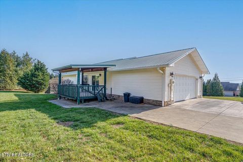 Tiny photo for 228 Florence Circle, Dandridge, TN 37725 (MLS # 1331496)