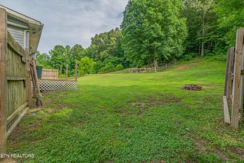 Tiny photo for 222 Walden Ave, Oliver Springs, TN 37840 (MLS # 1343012)