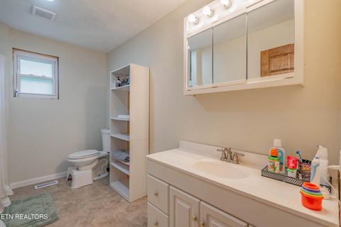 Tiny photo for 222 Walden Ave, Oliver Springs, TN 37840 (MLS # 1343012)