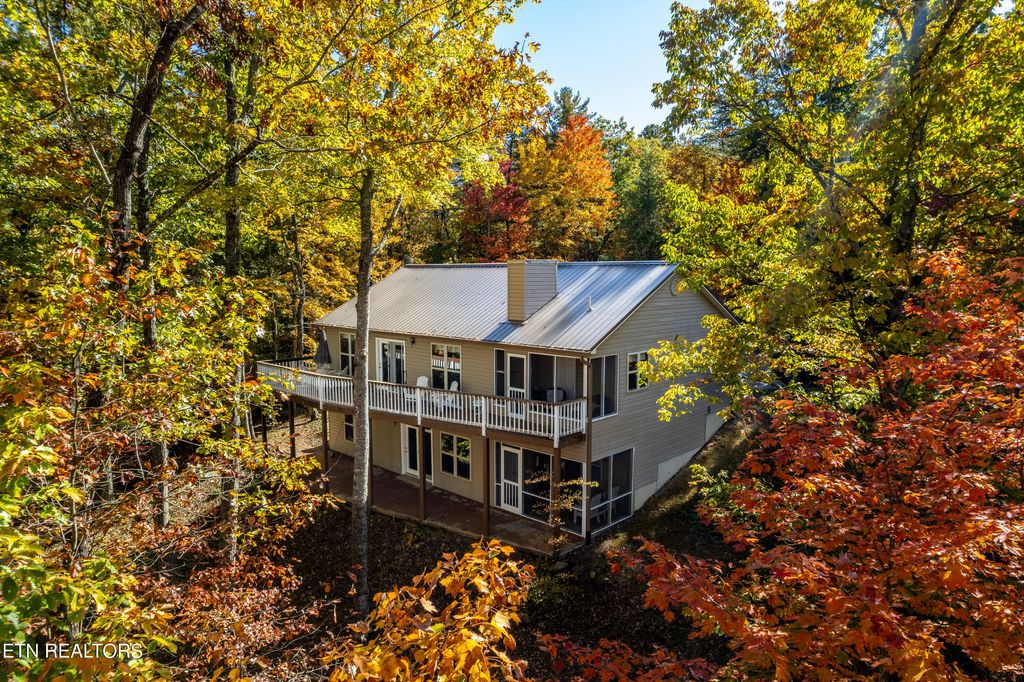 Photo of 1621 Walnut Flats Rd, Walland, TN 37886 (MLS # 1238625)