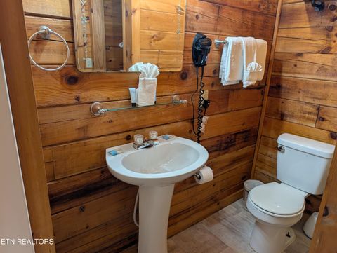 Tiny photo for 427 Montview Way, Gatlinburg, TN 37738 (MLS # 1326218)