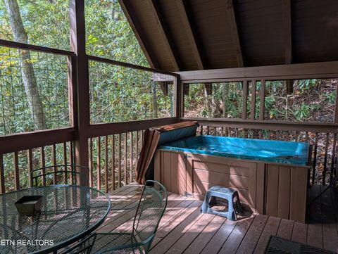 Tiny photo for 427 Montview Way, Gatlinburg, TN 37738 (MLS # 1326218)