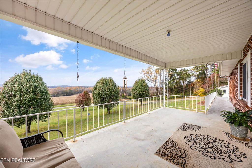 Photo of 144 Waymier Rd, Sweetwater, TN 37874 (MLS # 1321405)