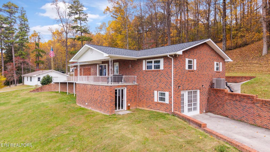 Photo of 144 Waymier Rd, Sweetwater, TN 37874 (MLS # 1321405)