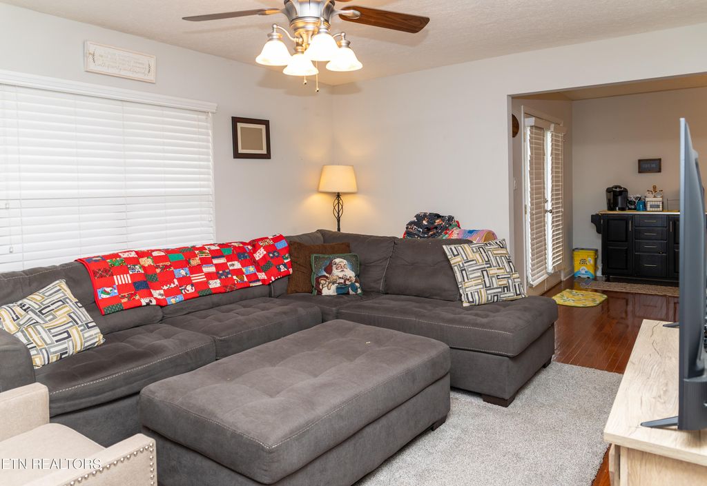 Photo of 3108 Blueberry Drive, New Market, TN 37820 (MLS # 1326704)