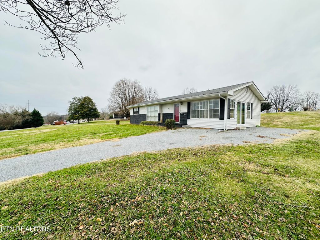 Photo of 722 Netherton Drive, Madisonville, TN 37354 (MLS # 1325792)