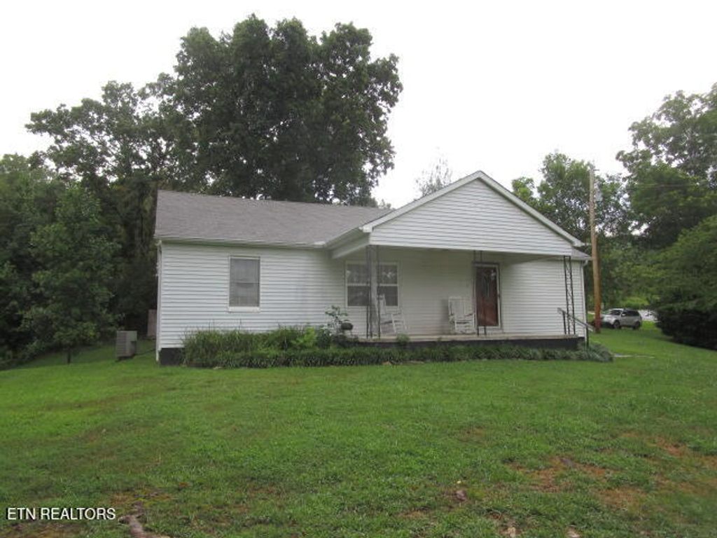 Photo of 391 Smokey Rd, Rutledge, TN 37861 (MLS # 1310071)