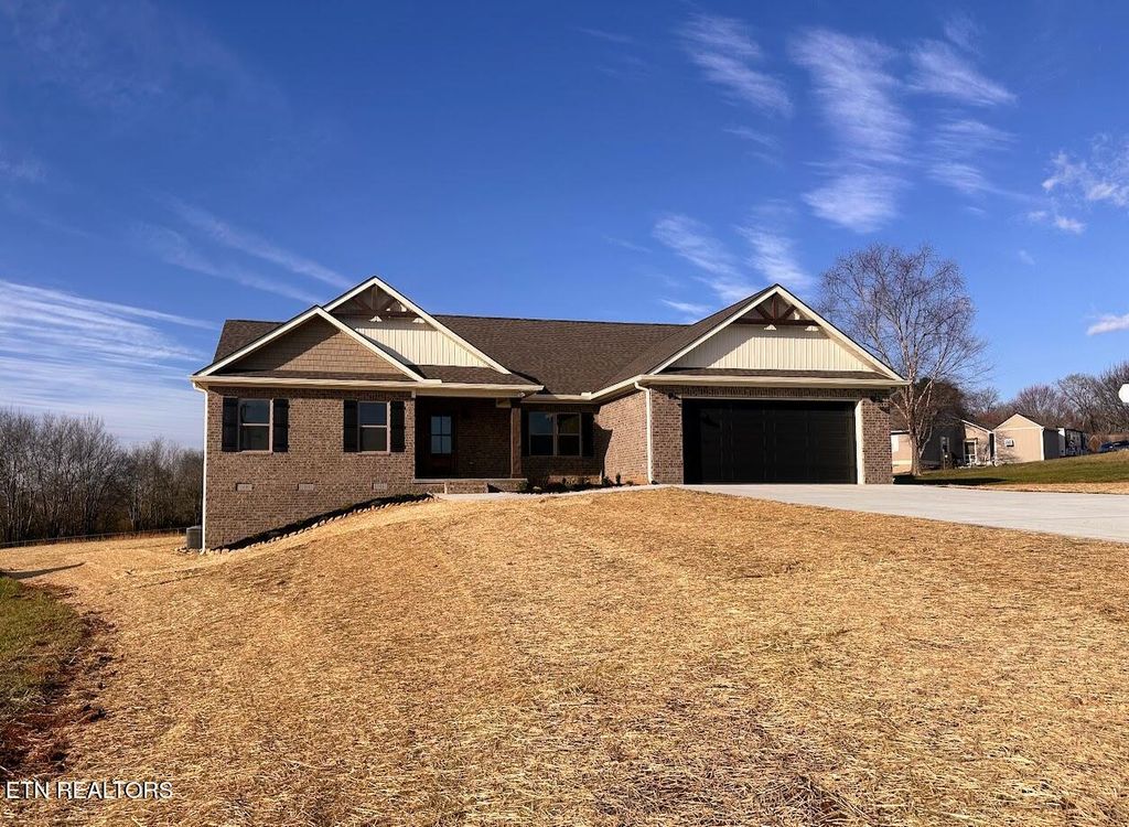 Photo of 306 Oakwood Drive, Madisonville, TN 37354 (MLS # 1287966)