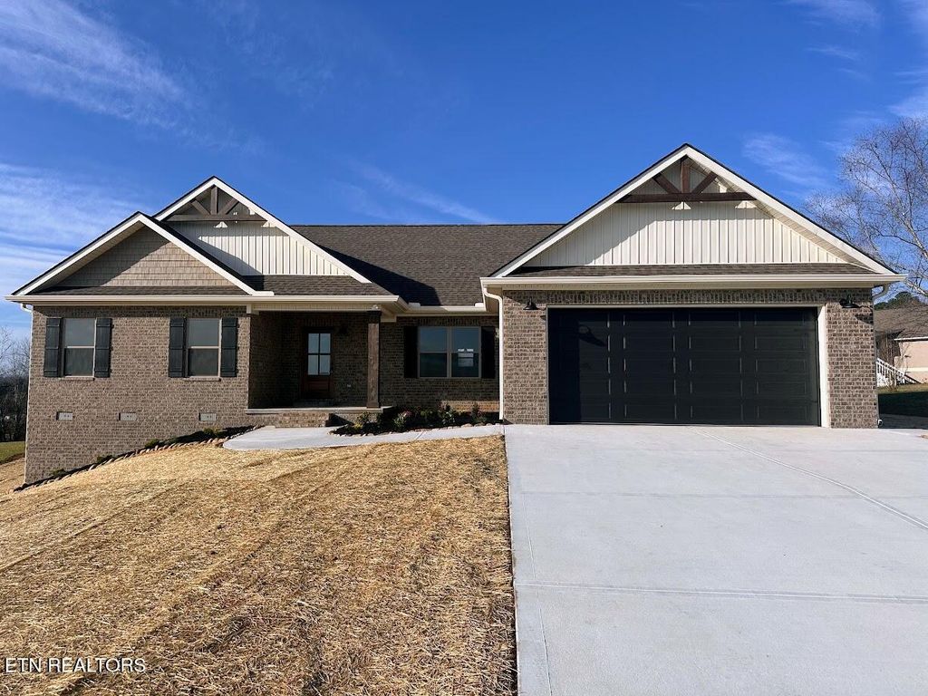 Photo of 306 Oakwood Drive, Madisonville, TN 37354 (MLS # 1287966)