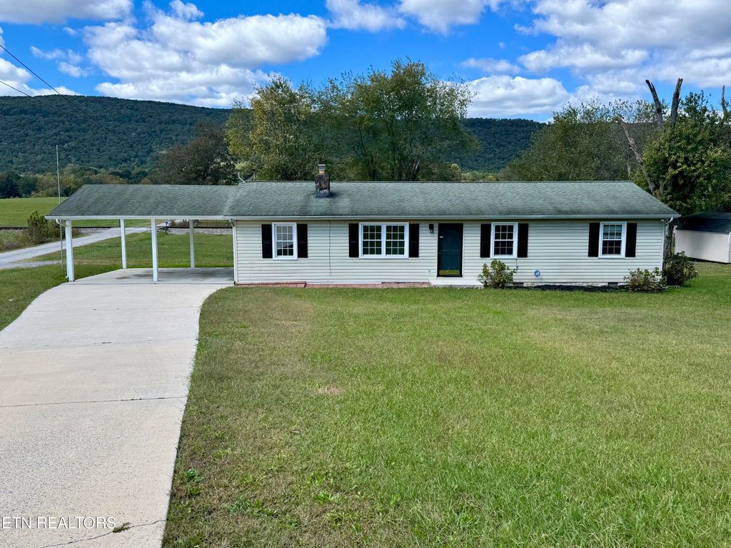 Photo of 191 Bradley St, Evensville, TN 37332 (MLS # 1317396)
