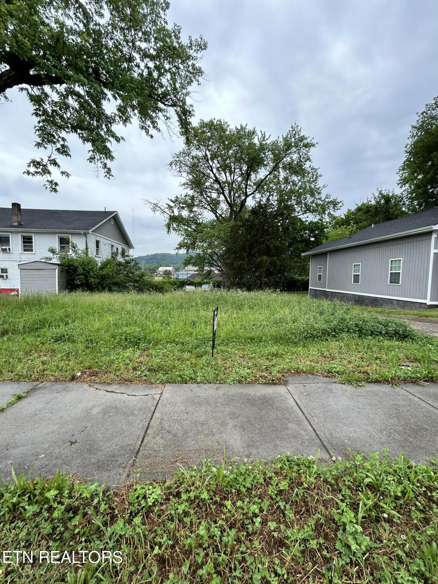 View Knoxville, TN 37921 property