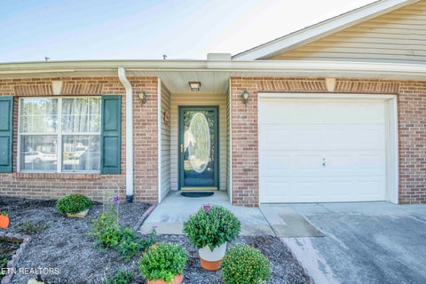 Tiny photo for 4022 Darwin Way, Knoxville, TN 37918 (MLS # 1358069)